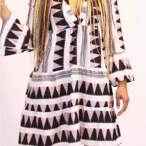 Women’s Patterned Dress in Black and cream size XL